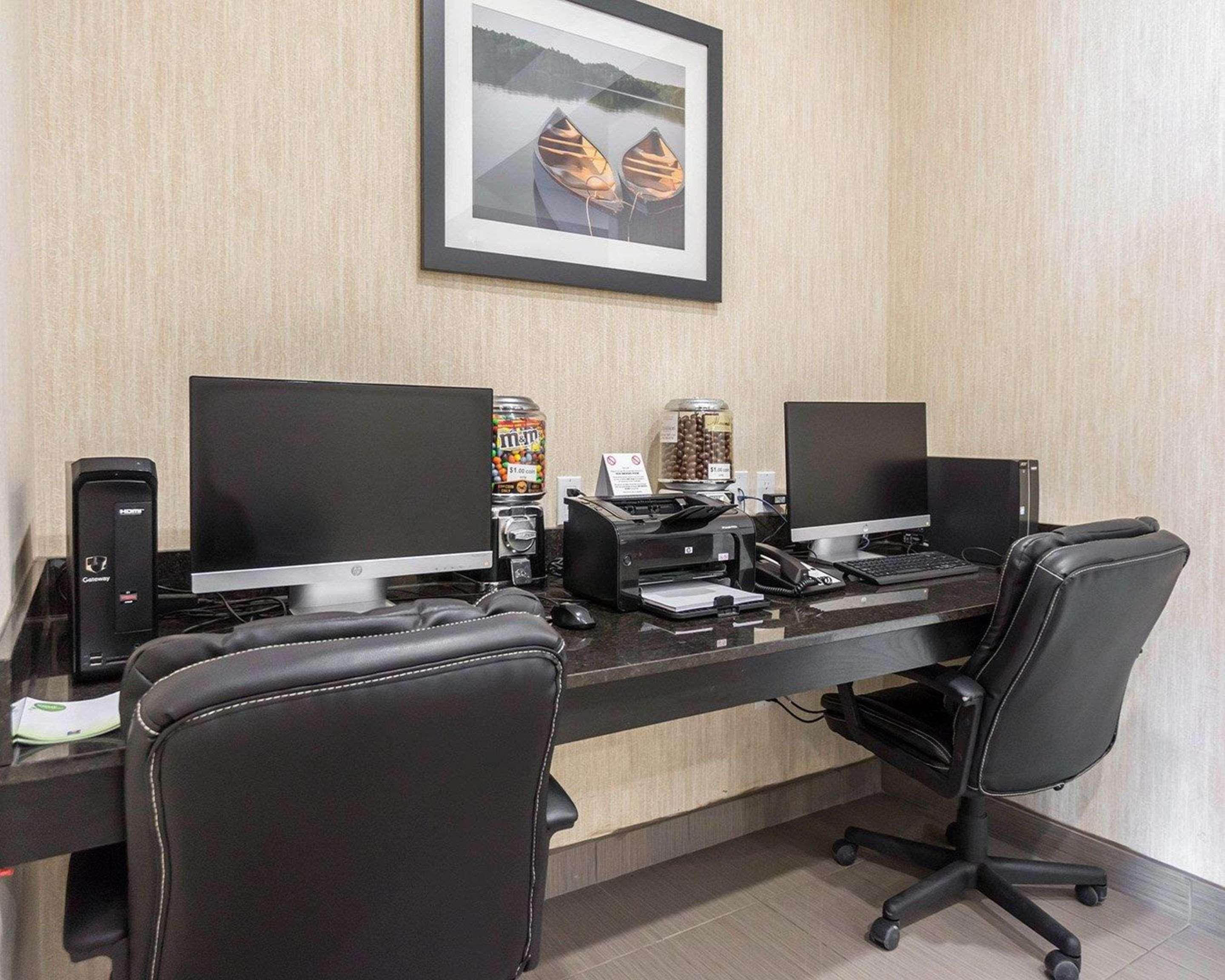 Comfort Inn & Suites Fox Creek Экстерьер фото